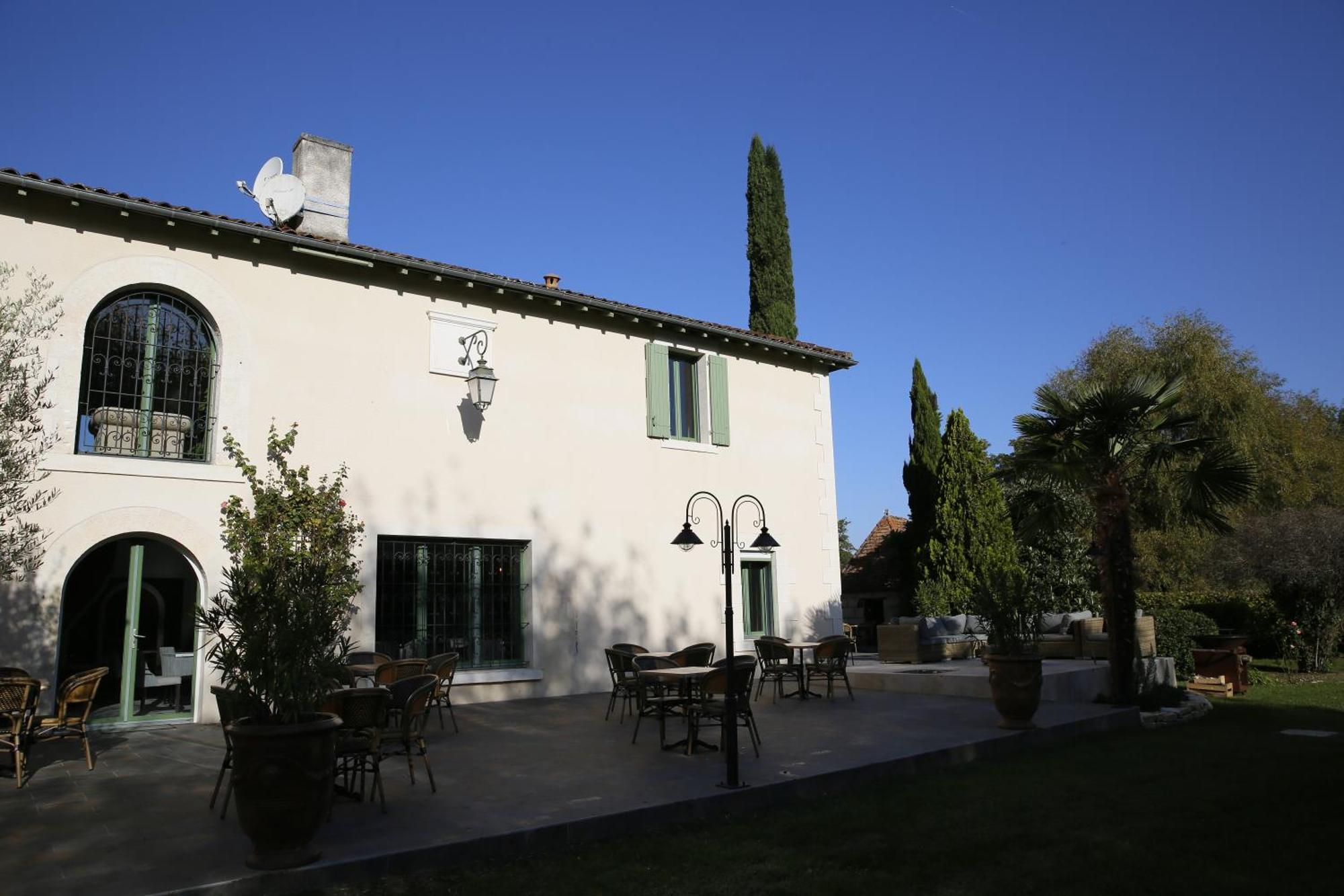 Le Moulin De Saint-Aulaye Hotel Buitenkant foto